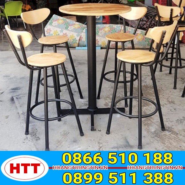 Bàn ghế café khung sắt kiểu cao, phù hợp với loại hình cafe bar
